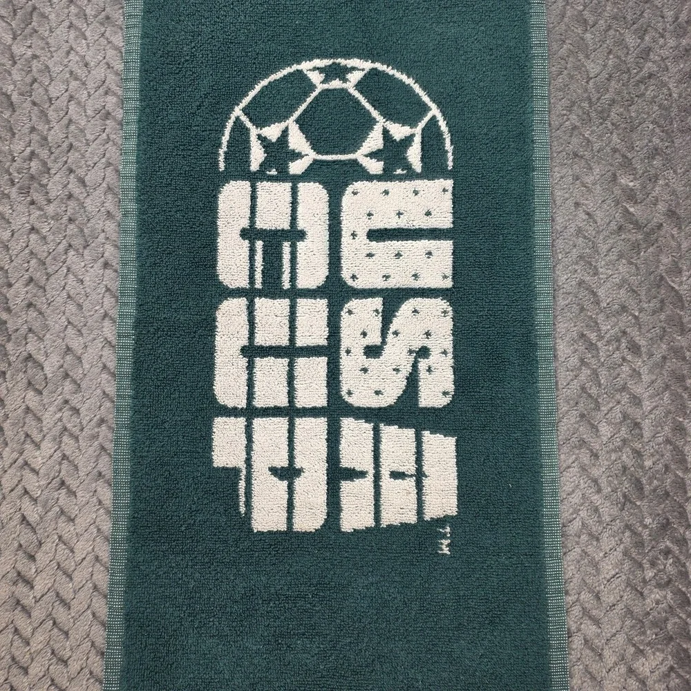 Vintage Umbro USA Cup Soccer Towel Green White Double Sided Cotton 35 x 9.5